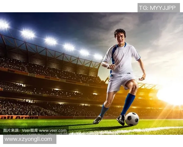 足球明星时尚穿搭全景展示时尚与运动的完美结合