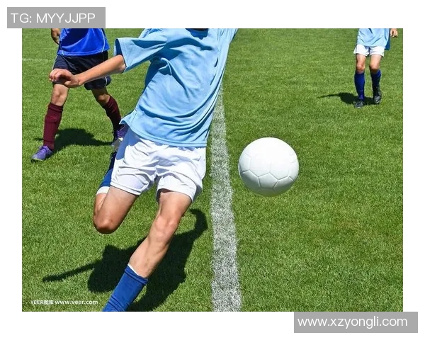 足球明星精彩瞬间全景展示与踢球技巧深度解析 足球明星精彩瞬间全景展示与踢球技巧深度解析